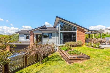 Photo of property in 41 Quadrant Heights, Paraparaumu, 5032