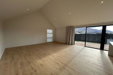 Photo of property in 19 Burbank Road, Wanaka, 9382