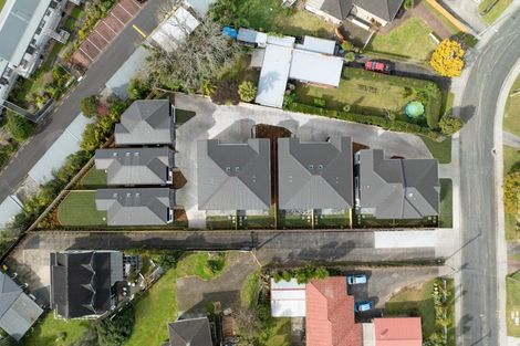 Photo of property in 12 Taupo Street, Green Bay, Auckland, 0604