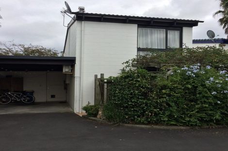 Photo of property in 3/28 Wolsley Avenue, Milford, Auckland, 0620