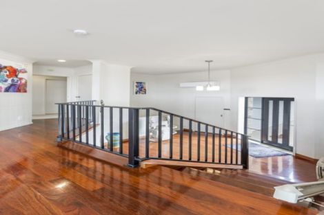 Photo of property in 49 Grovenor Drive, Orewa, 0931