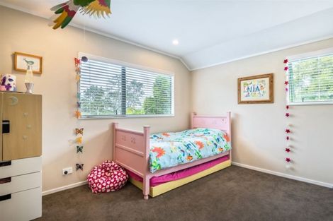 Photo of property in 20 Capilano Place, Glenfield, Auckland, 0629