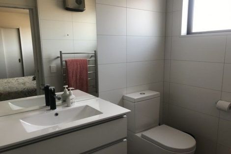 Photo of property in 7 Merivale Avenue, Wanaka, 9305