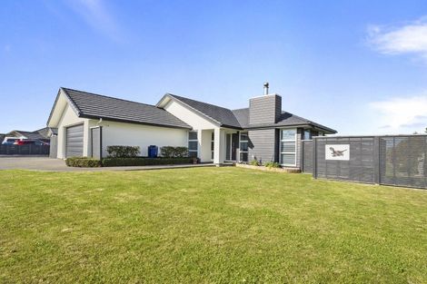 Photo of property in 19 George Street, Bulls, 4818