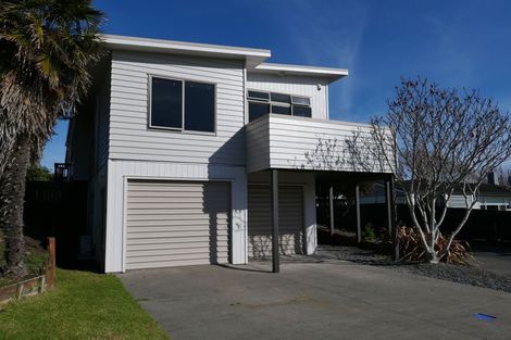 Photo of property in 52a Martin Road, Paraparaumu Beach, Paraparaumu, 5032