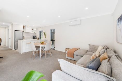 Photo of property in 16b Cairngorm Place, Highland Park, Auckland, 2010