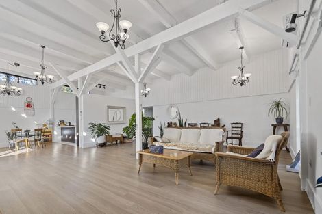 Photo of property in 1 Whitford Park Road, Whitford, Howick, 2571