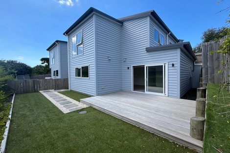 Photo of property in 28a Halberg Street, Glenfield, Auckland, 0629
