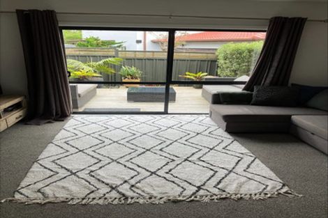 Photo of property in 16/21 Armoy Drive, East Tamaki, Auckland, 2016