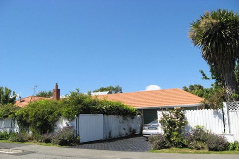 Photo of property in 4 Hampton Place, Burnside, Christchurch, 8053