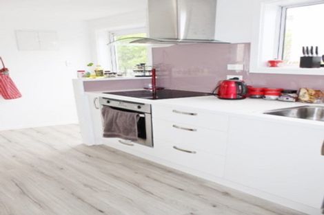 Photo of property in 2 Queen Street, Brighton, Dunedin, 9035