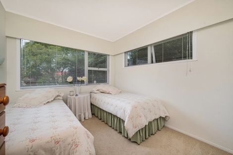 Photo of property in 125 Reeves Road, Pakuranga Heights, Auckland, 2010