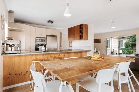 Photo of property in 14 Grabella Place, Papamoa Beach, Papamoa, 3118