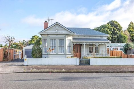 Photo of property in 22 Seddon Street, Levin, 5510