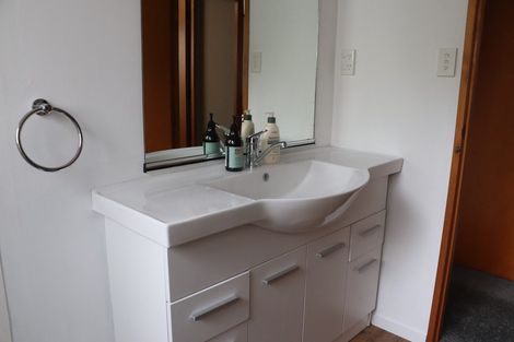 Photo of property in 90a Edgecumbe Road, Tauranga, 3110