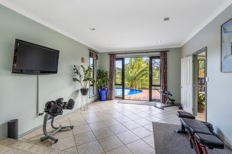 Photo of property in 54 Roy Maloney Drive, Henderson, Auckland, 0612