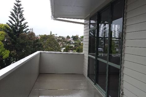 Photo of property in 1/36 Knightsbridge Drive, Forrest Hill, Auckland, 0620