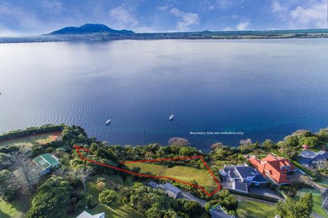Photo of property in 2/19 Te Kopua Street, Acacia Bay, Taupo, 3330