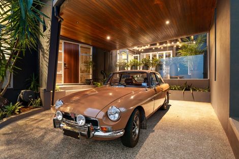 Photo of property in 36a Glenelg Road, Red Beach, 0932