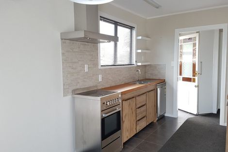 Photo of property in 129 Riverpark Crescent, Henderson, Auckland, 0610