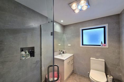 Photo of property in 7c Gulf Crest, Bucklands Beach, Auckland, 2012