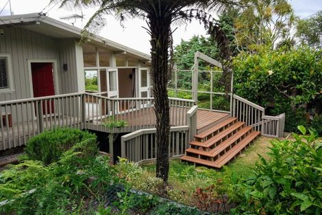 Photo of property in 10 Viking Avenue, Hillsborough, Auckland, 1042