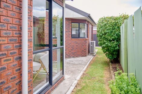 Photo of property in 22a Dunedin Street, Redwood, Christchurch, 8051