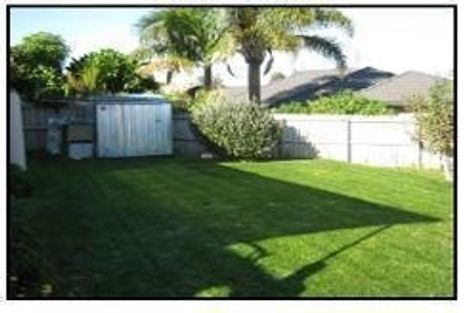 Photo of property in 53 Kingdale Road, Henderson, Auckland, 0610