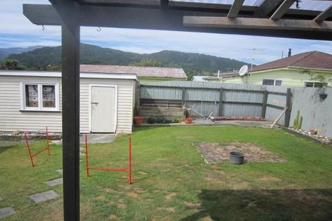 Photo of property in 64 Ranfurly Street, Runanga, 7803