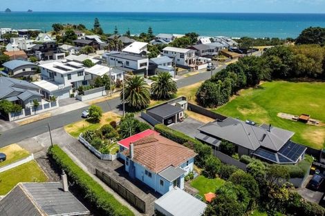 Photo of property in 17 Record Street, Fitzroy, New Plymouth, 4312