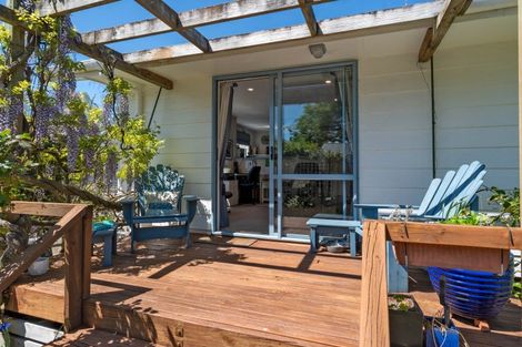 Photo of property in 8a Wood Street, Greytown, 5712