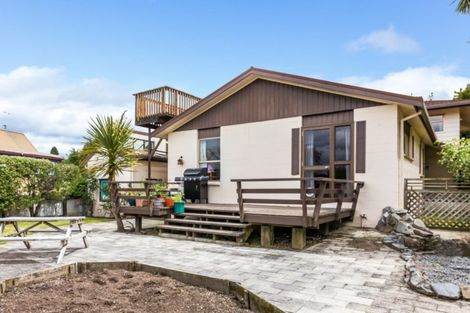 Photo of property in 83 Acacia Bay Road, Nukuhau, Taupo, 3330