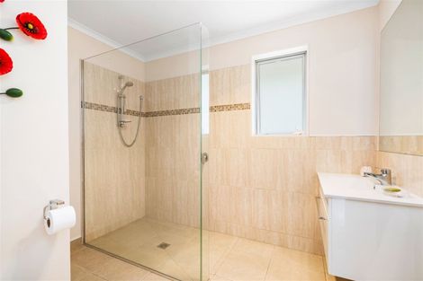 Photo of property in 6 Tavinor Road, Otaika, Whangarei, 0170