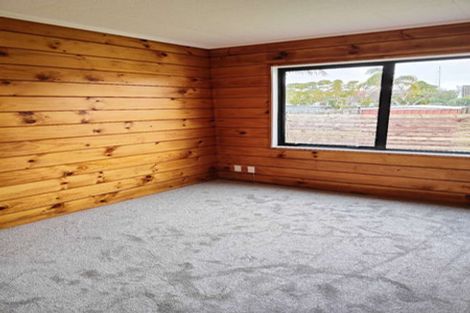 Photo of property in 5 Indus Place, Half Moon Bay, Auckland, 2012