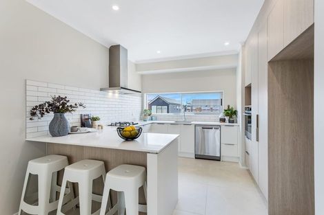 Photo of property in 33 Roundel Crescent, Whenuapai, Auckland, 0618