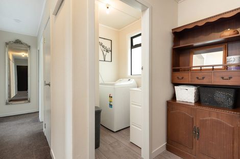 Photo of property in 21 Valley Road, Te Puke, 3119