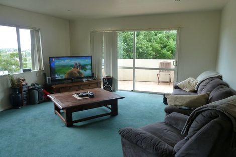 Photo of property in 31 Bronzewing Terrace, Unsworth Heights, Auckland, 0632