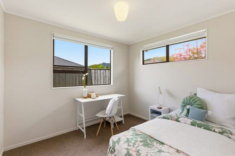 Photo of property in 27 Oriwa Street, Waikanae, 5036