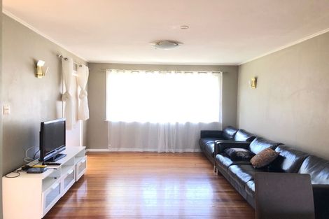 Photo of property in 65 Bond Crescent, Forrest Hill, Auckland, 0620