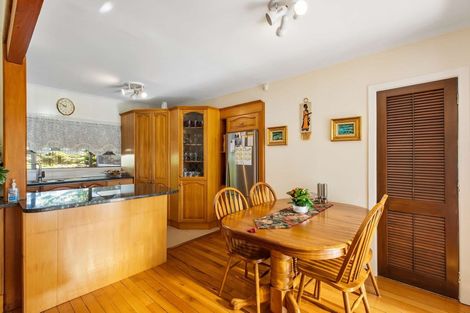 Photo of property in 1/81 Awaroa Road, Sunnyvale, Auckland, 0612