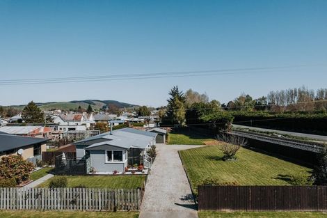 Photo of property in 17 Cross Street, Milton, 9220