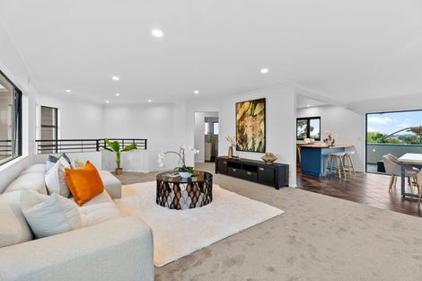 Photo of property in 1 Armagh Road, Blockhouse Bay, Auckland, 0600