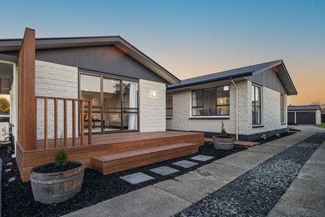 Photo of property in 20 Palmers Road, New Brighton, Christchurch, 8083
