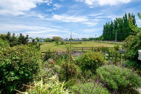 Photo of property in 104 Ferry Road, Clive, 4102