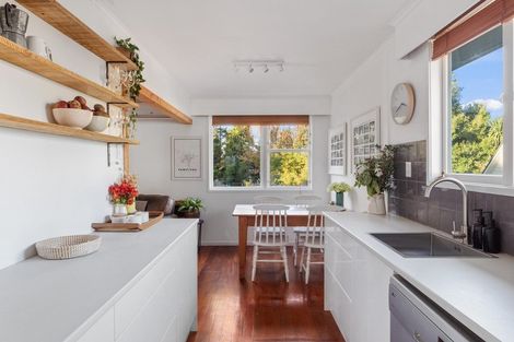 Photo of property in 25 Clifton Terrace, Brookfield, Tauranga, 3110