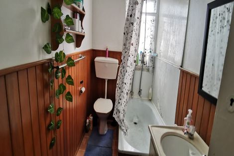 Photo of property in 67a Astley Avenue, New Lynn, Auckland, 0600