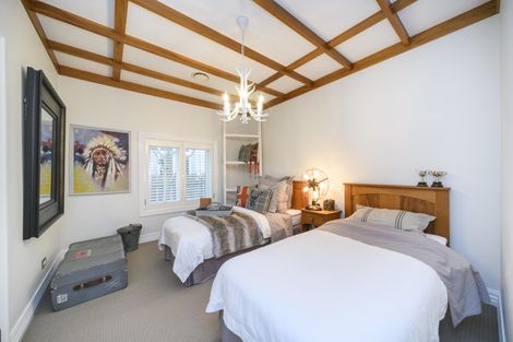 Photo of property in 6 Carlton Avenue, Palmerston North, 4414