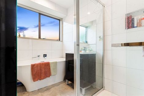 Photo of property in 154 Solar Road, Glen Eden, Auckland, 0602