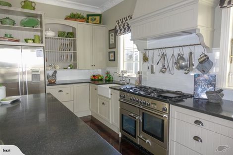 Photo of property in 10 Dixon Street, Carterton, 5713