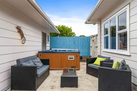 Photo of property in 214 Rangi Avenue, Whangamata, 3620